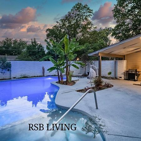 Stunning 5Br 2Ba Holiday Home With Private Pool And Cinema ダラス エクステリア 写真