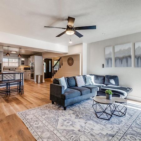 Stunning 5Br 2Ba Holiday Home With Private Pool And Cinema ダラス エクステリア 写真
