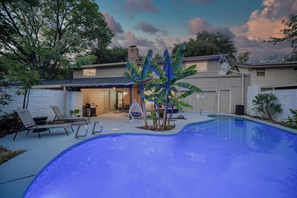 Stunning 5Br 2Ba Holiday Home With Private Pool And Cinema ダラス エクステリア 写真